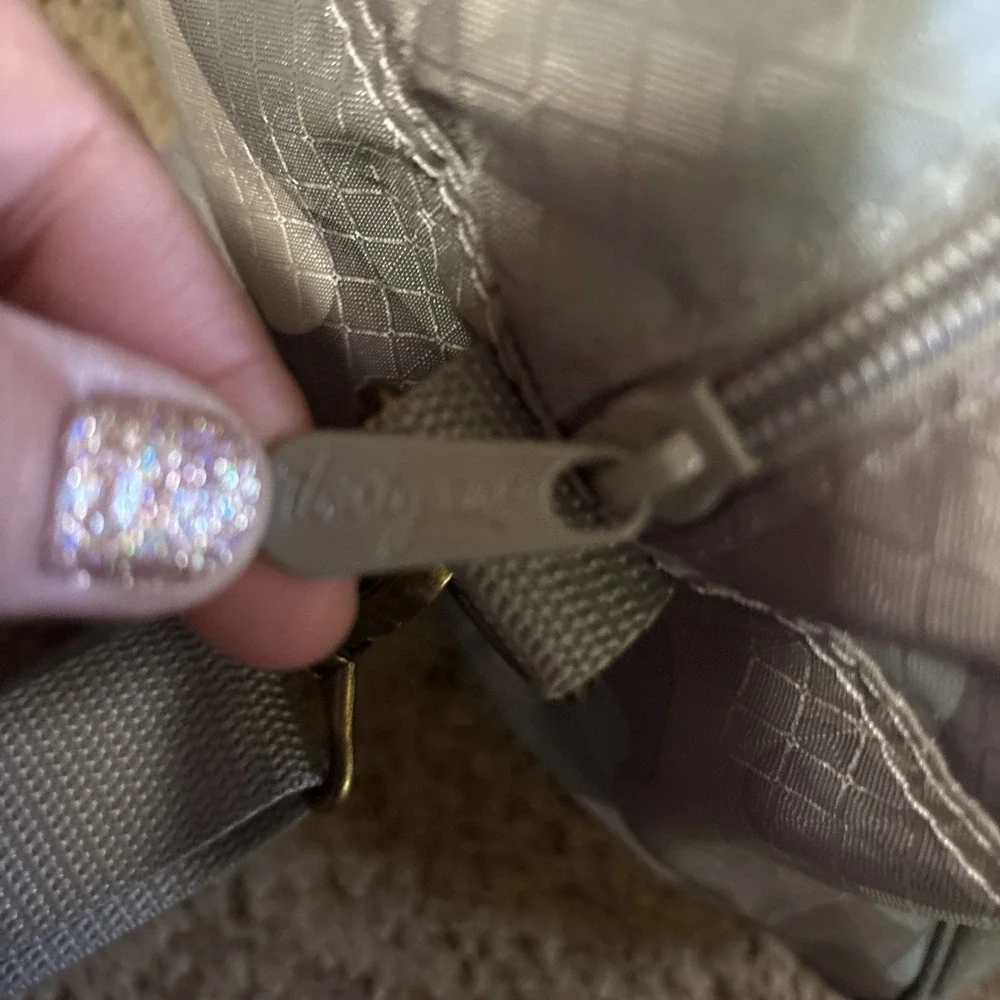 Thirty-One Soft Duffle Bag Green Camo Strap And Handles